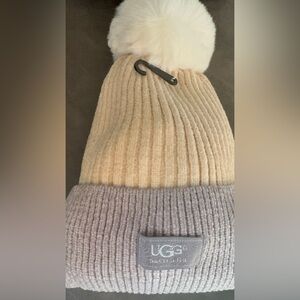Ugg unisex cream & gray, hat.